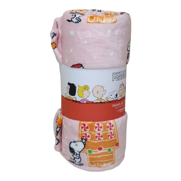 Peanuts Snoopy VelvetLoft Plush Throw Blanket By Berkshire 60"x70" Holiday - Picture 2 of 7